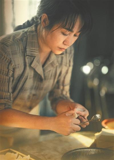 广瑞网 演员马丽谈电影水饺皇后创作 演绎妈妈的味道